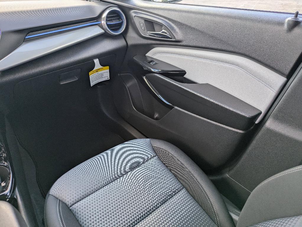 new 2025 Chevrolet Trax car, priced at $25,380