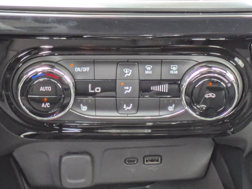 new 2025 Chevrolet Trax car, priced at $26,745