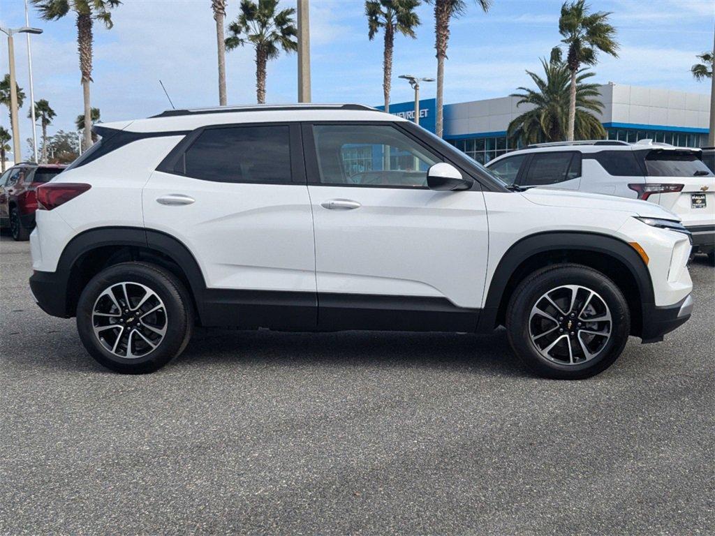 new 2025 Chevrolet TrailBlazer car, priced at $27,490