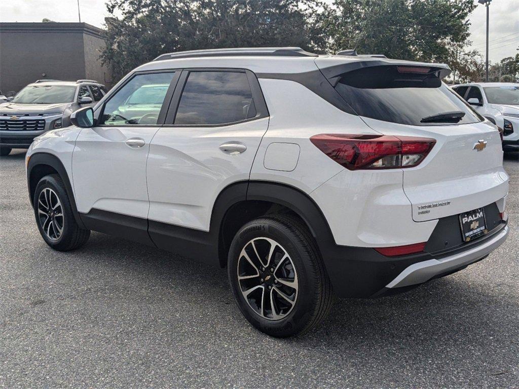 new 2025 Chevrolet TrailBlazer car, priced at $27,490