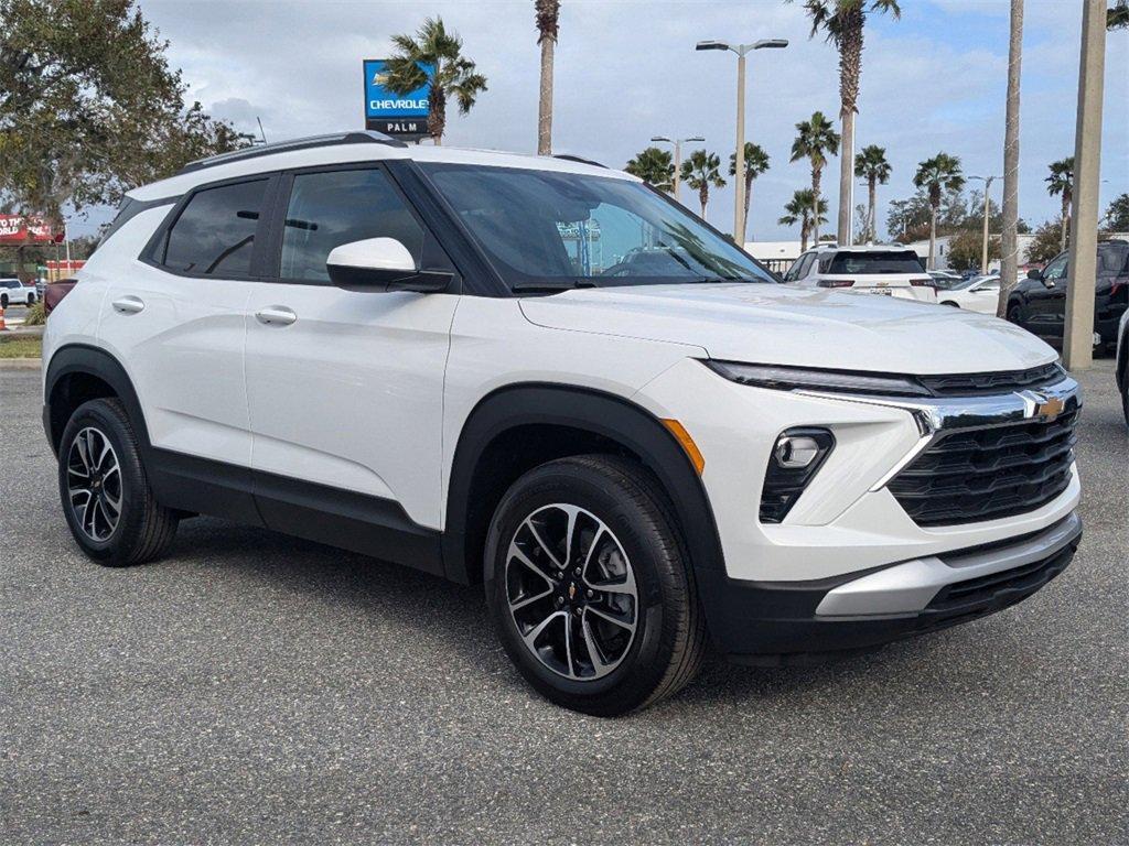 new 2025 Chevrolet TrailBlazer car, priced at $27,490