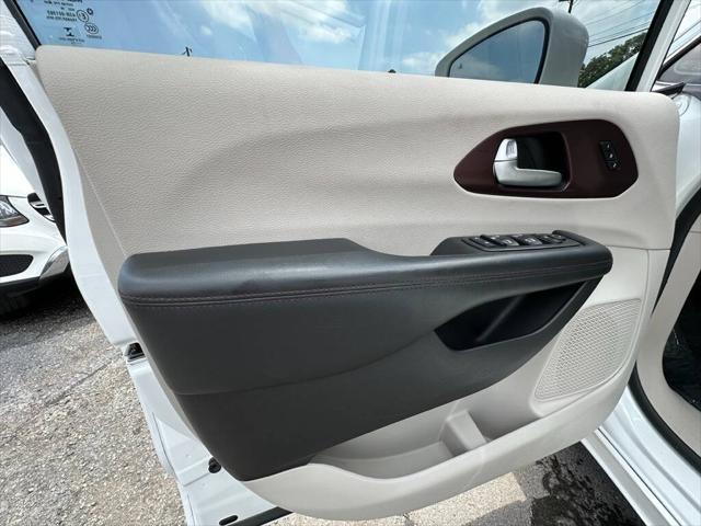 used 2017 Chrysler Pacifica car, priced at $14,995