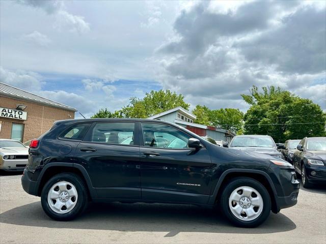 used 2014 Jeep Cherokee car, priced at $6,995