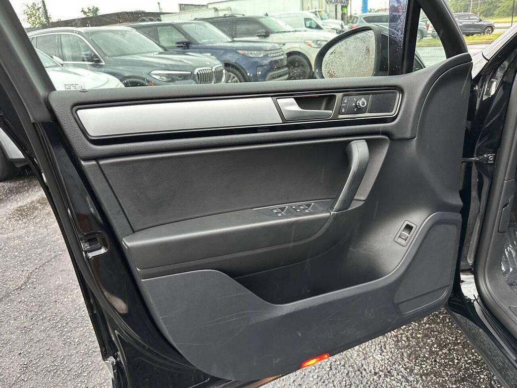 used 2014 Volkswagen Touareg car, priced at $12,995