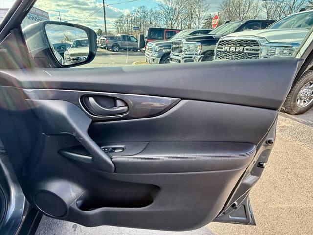 used 2020 Nissan Rogue car, priced at $17,995