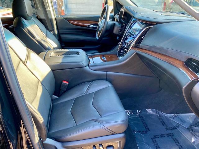 used 2018 Cadillac Escalade ESV car, priced at $31,995