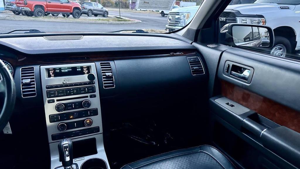 used 2009 Ford Flex car, priced at $5,995