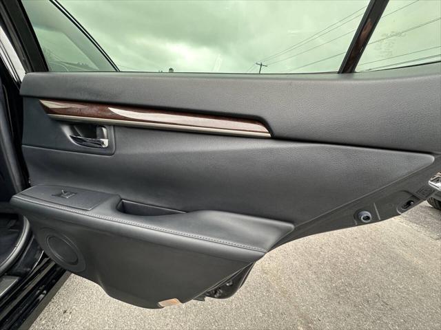 used 2013 Lexus ES 350 car, priced at $12,995
