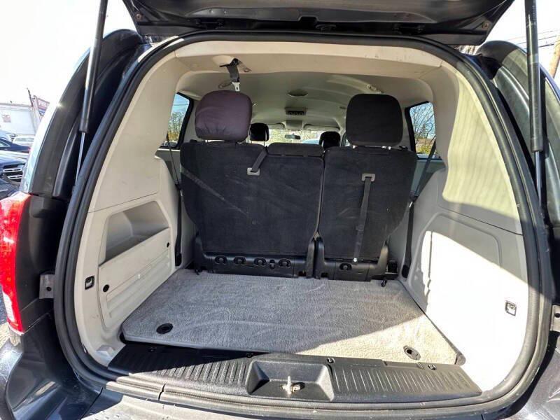 used 2014 Dodge Grand Caravan car, priced at $19,995