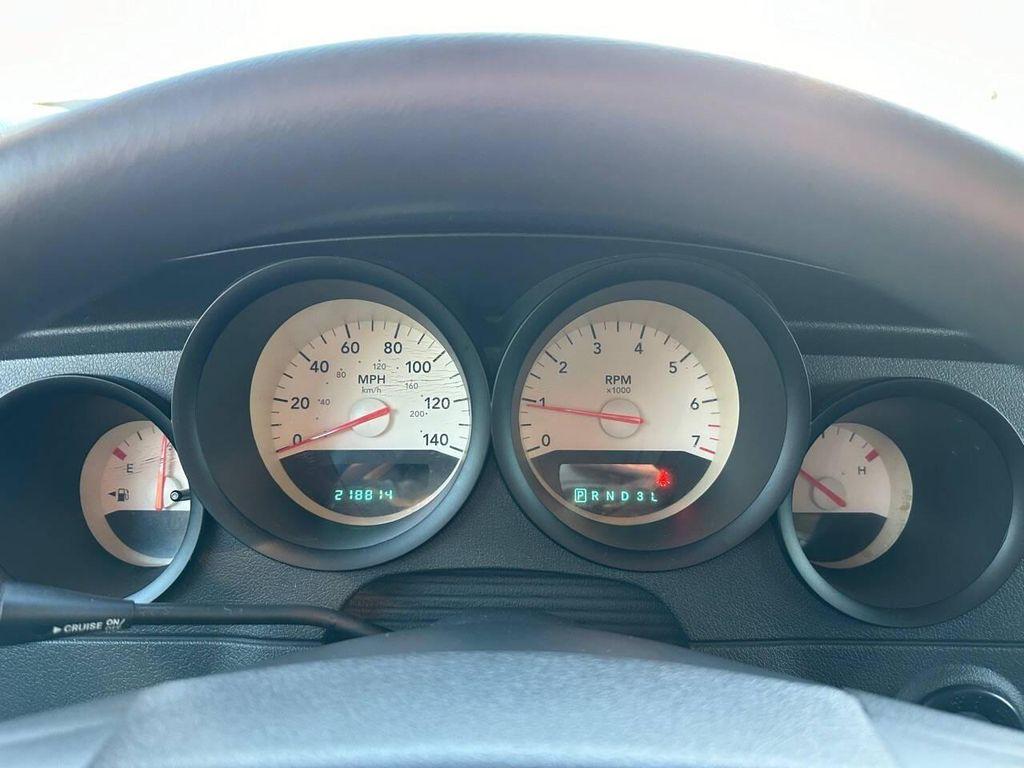 used 2006 Dodge Magnum car, priced at $4,995