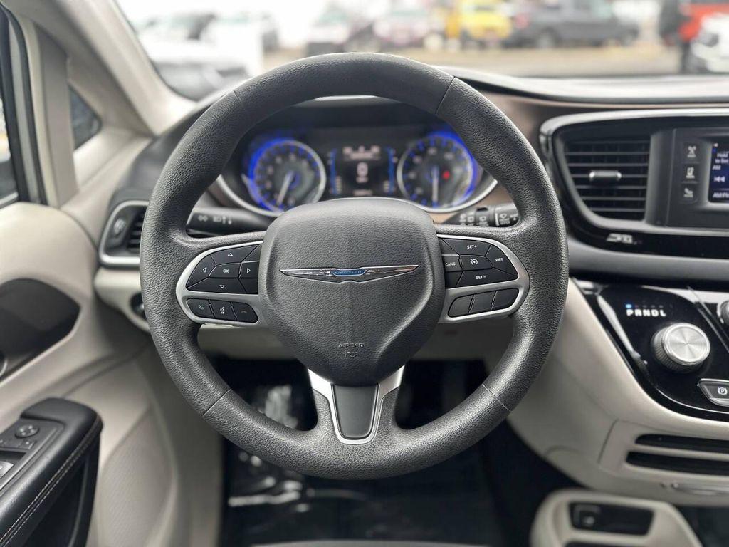 used 2017 Chrysler Pacifica car, priced at $14,995