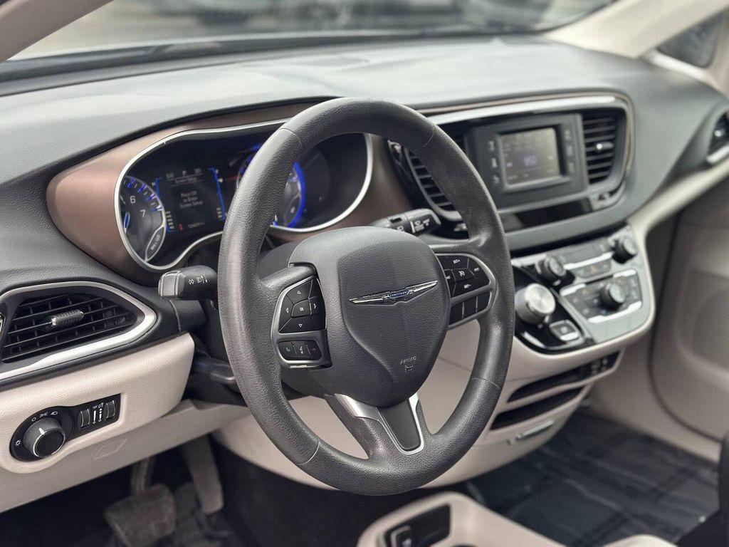 used 2017 Chrysler Pacifica car, priced at $14,995