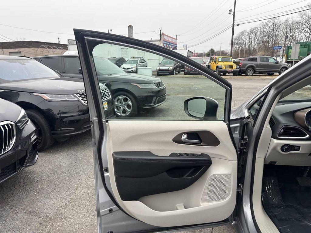 used 2017 Chrysler Pacifica car, priced at $14,995