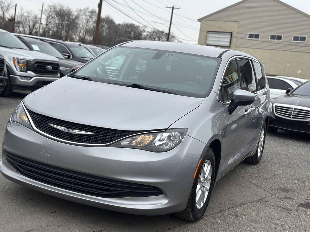 used 2017 Chrysler Pacifica car, priced at $14,995