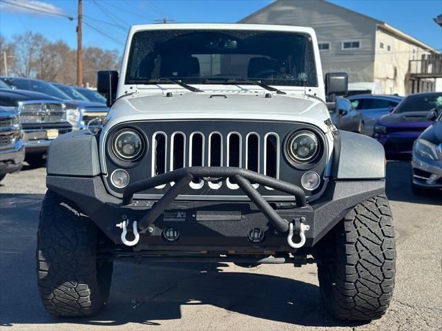 used 2015 Jeep Wrangler Unlimited car, priced at $19,995