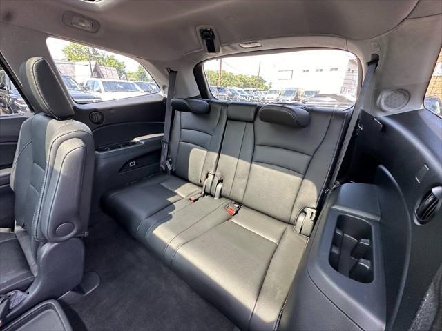 used 2016 Honda Pilot car, priced at $14,995