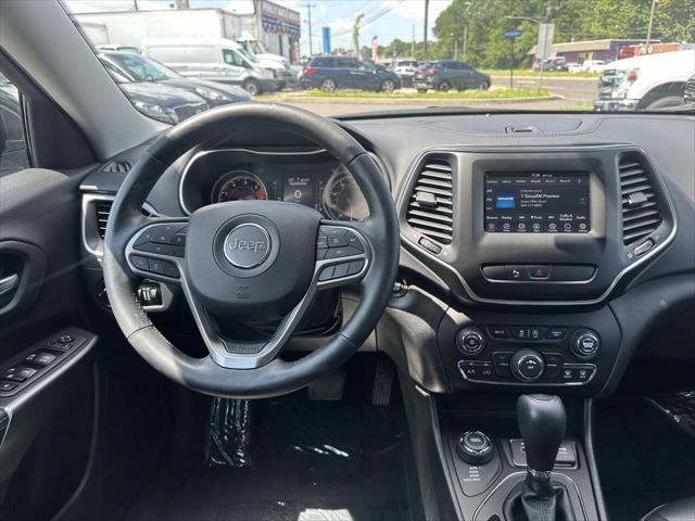 used 2019 Jeep Cherokee car, priced at $15,995