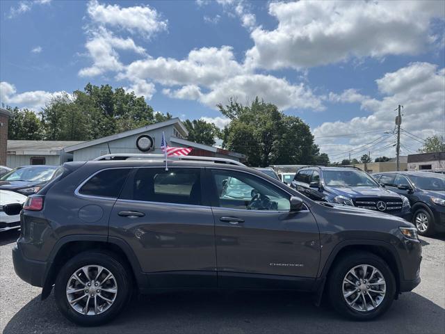 used 2019 Jeep Cherokee car, priced at $15,995