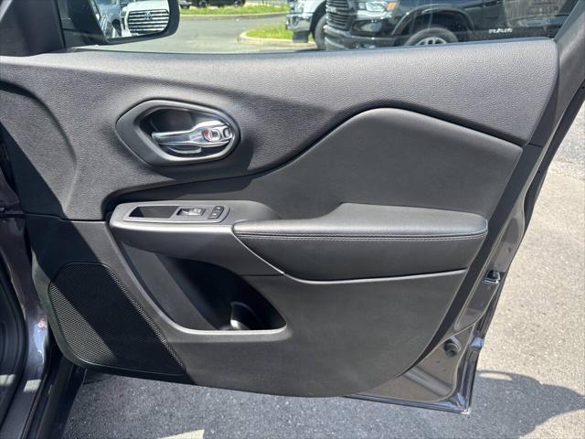 used 2019 Jeep Cherokee car, priced at $15,995