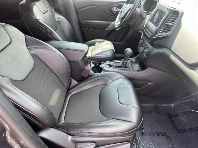 used 2019 Jeep Cherokee car, priced at $15,995