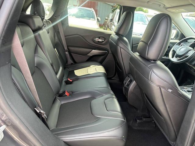 used 2019 Jeep Cherokee car, priced at $15,995