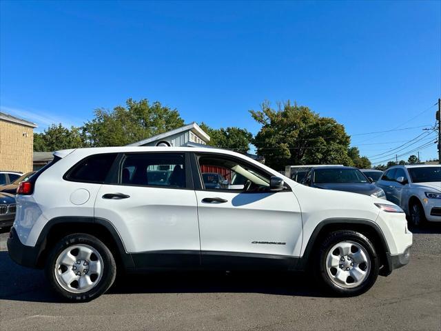 used 2014 Jeep Cherokee car, priced at $9,995