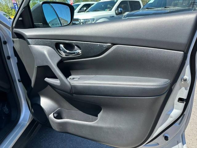 used 2014 Nissan Rogue car, priced at $11,995