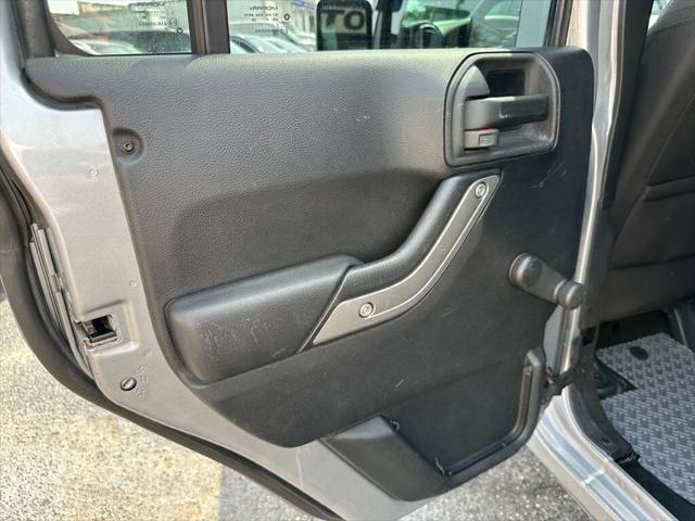used 2015 Jeep Wrangler Unlimited car, priced at $14,995