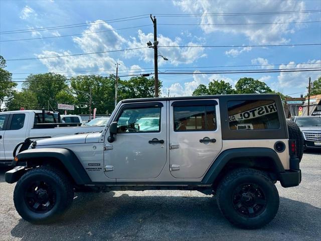 used 2015 Jeep Wrangler Unlimited car, priced at $14,995