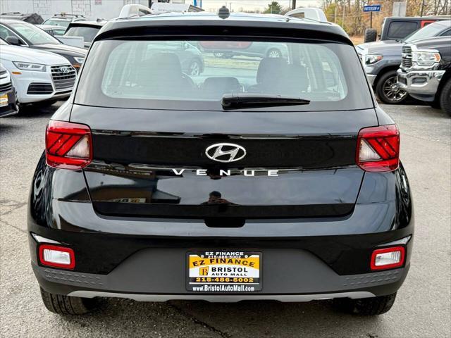 used 2024 Hyundai Venue car, priced at $19,995