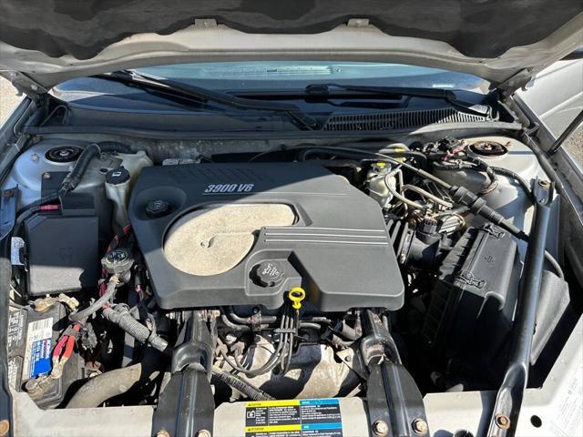 used 2006 Chevrolet Monte Carlo car, priced at $5,995