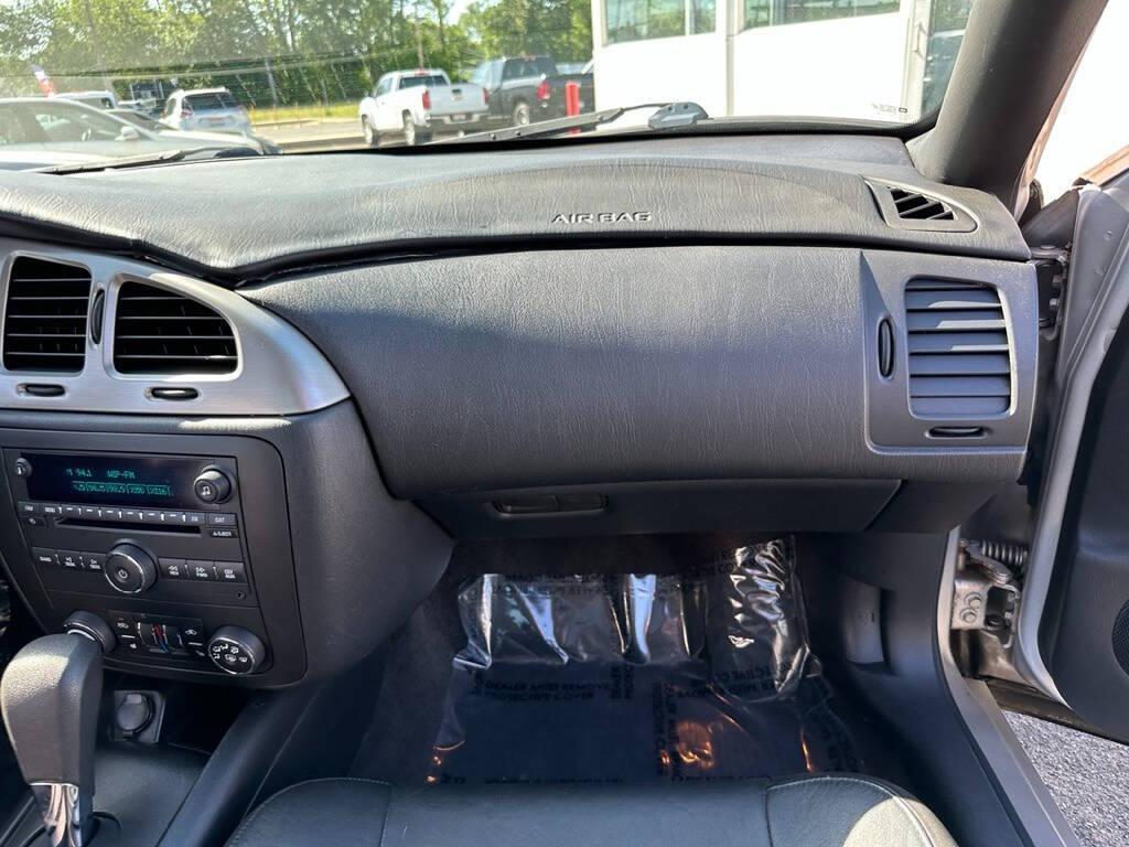 used 2006 Chevrolet Monte Carlo car, priced at $5,995