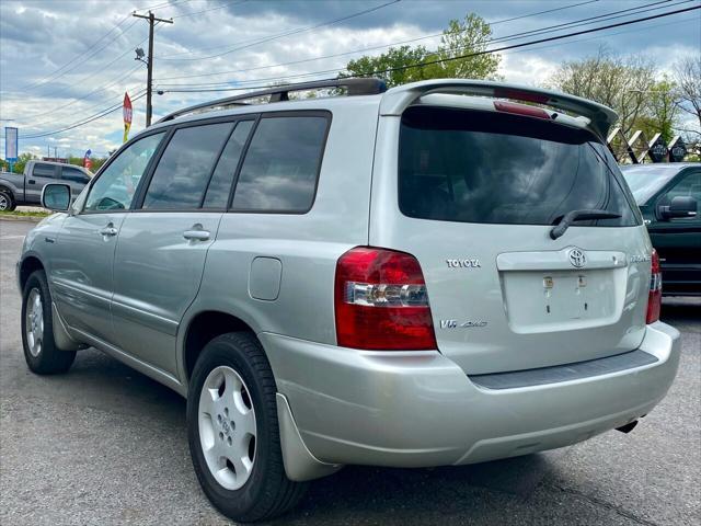 used 2005 Toyota Highlander car, priced at $7,995