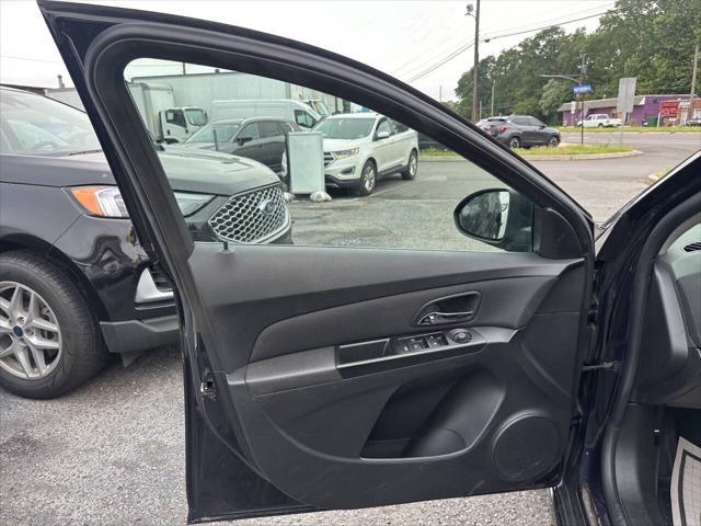 used 2014 Chevrolet Cruze car, priced at $7,995