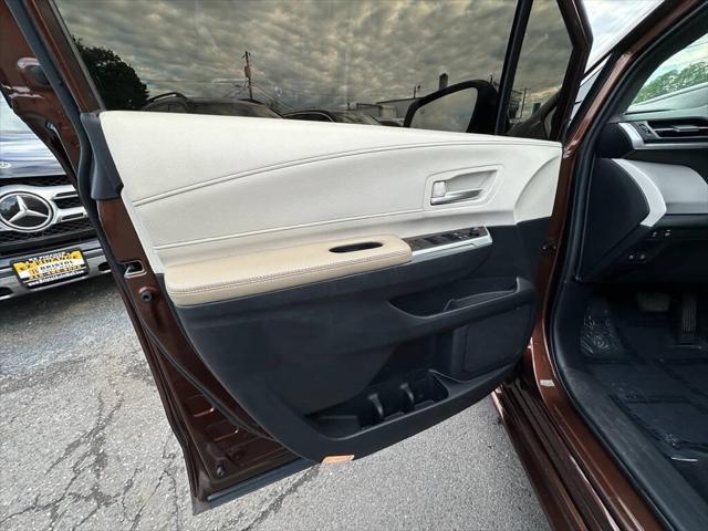 used 2023 Toyota Sienna car, priced at $29,995