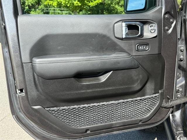 used 2023 Jeep Gladiator car, priced at $38,469