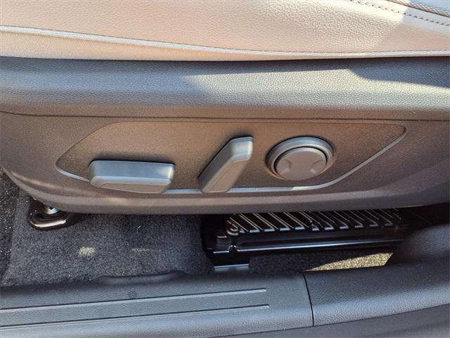 new 2025 Hyundai TUCSON Hybrid car, priced at $40,745