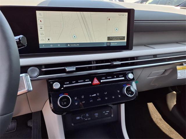 new 2025 Hyundai TUCSON Hybrid car, priced at $40,745