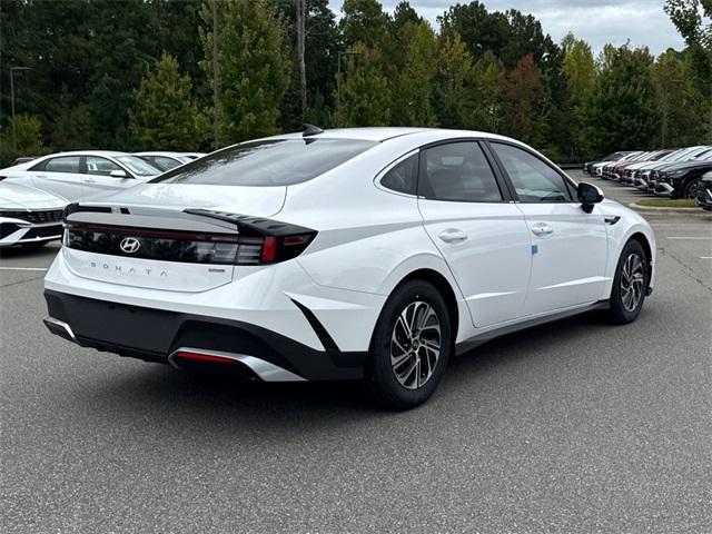 new 2026 Hyundai Sonata Hybrid car, priced at $31,140