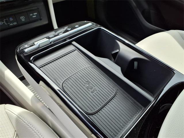 new 2025 Hyundai TUCSON Hybrid car, priced at $36,390