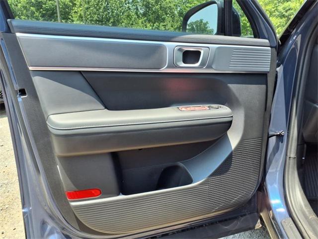 new 2025 Hyundai Santa Fe car, priced at $39,760