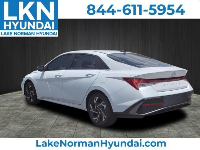 new 2024 Hyundai Elantra car, priced at $25,260