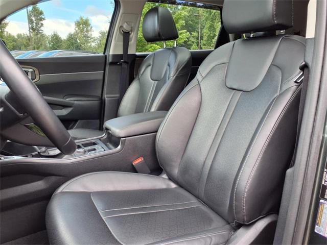 used 2022 Kia Sorento car, priced at $27,969
