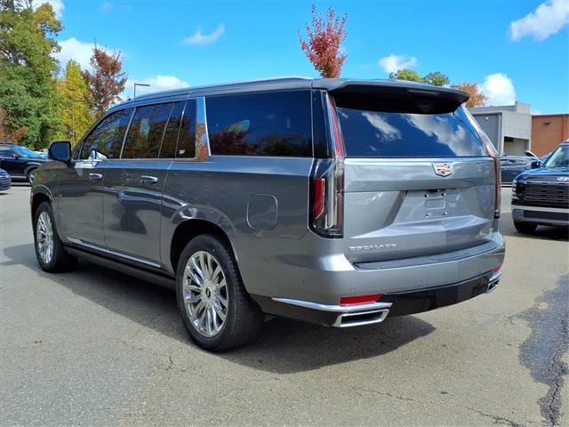 used 2022 Cadillac Escalade ESV car, priced at $51,467