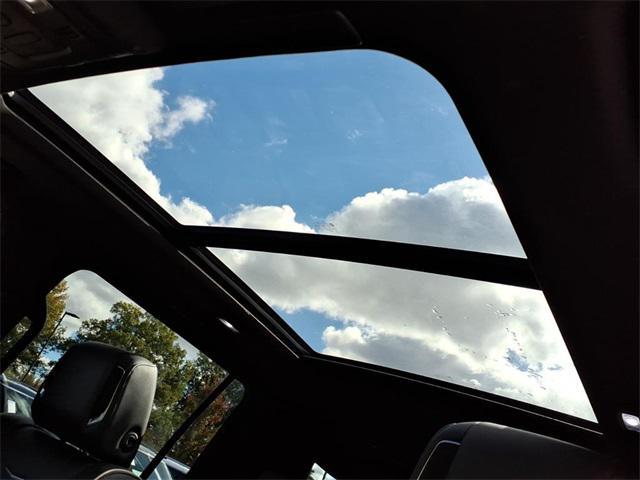 used 2022 Cadillac Escalade ESV car, priced at $51,467