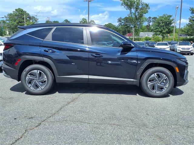 new 2025 Hyundai TUCSON Hybrid car, priced at $34,215
