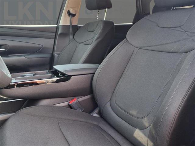 new 2025 Hyundai TUCSON Hybrid car, priced at $34,215