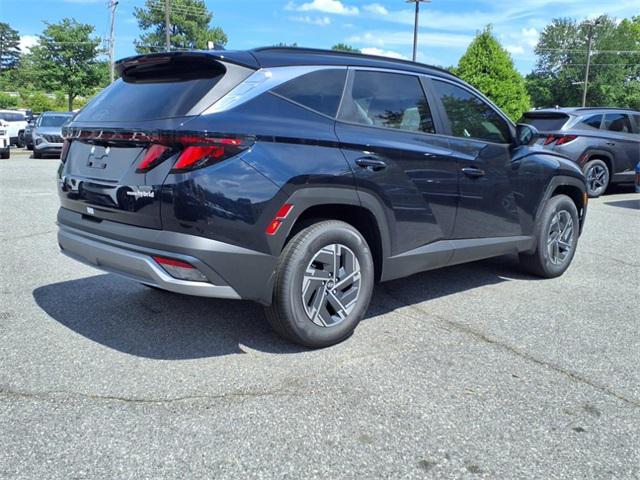 new 2025 Hyundai TUCSON Hybrid car, priced at $34,215