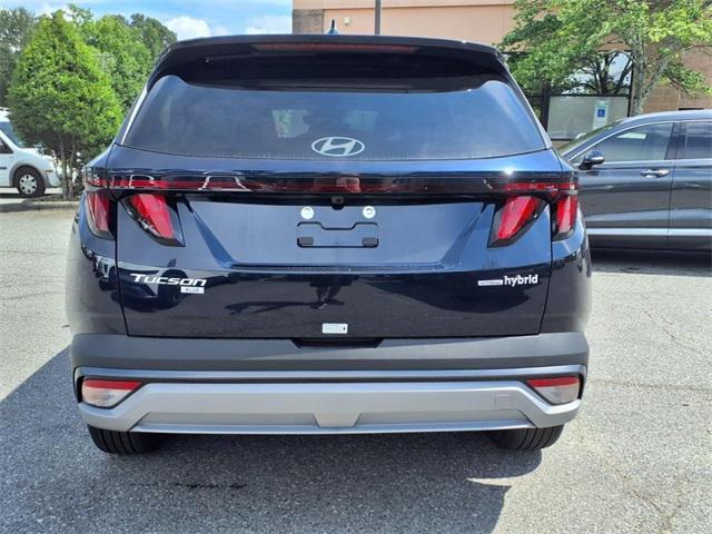 new 2025 Hyundai TUCSON Hybrid car, priced at $34,215