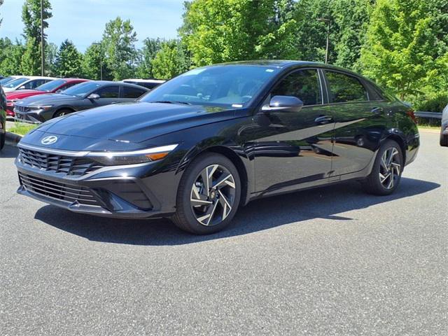 new 2025 Hyundai Elantra car, priced at $23,060